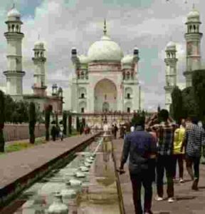 bibi ka maqbara kisne banwaya